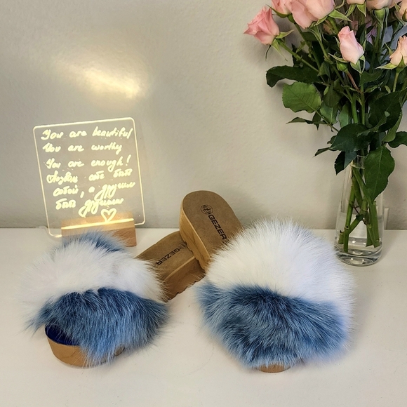 Hand Made Blue and White Fur Slide Sandals - Picture 6 of 12
